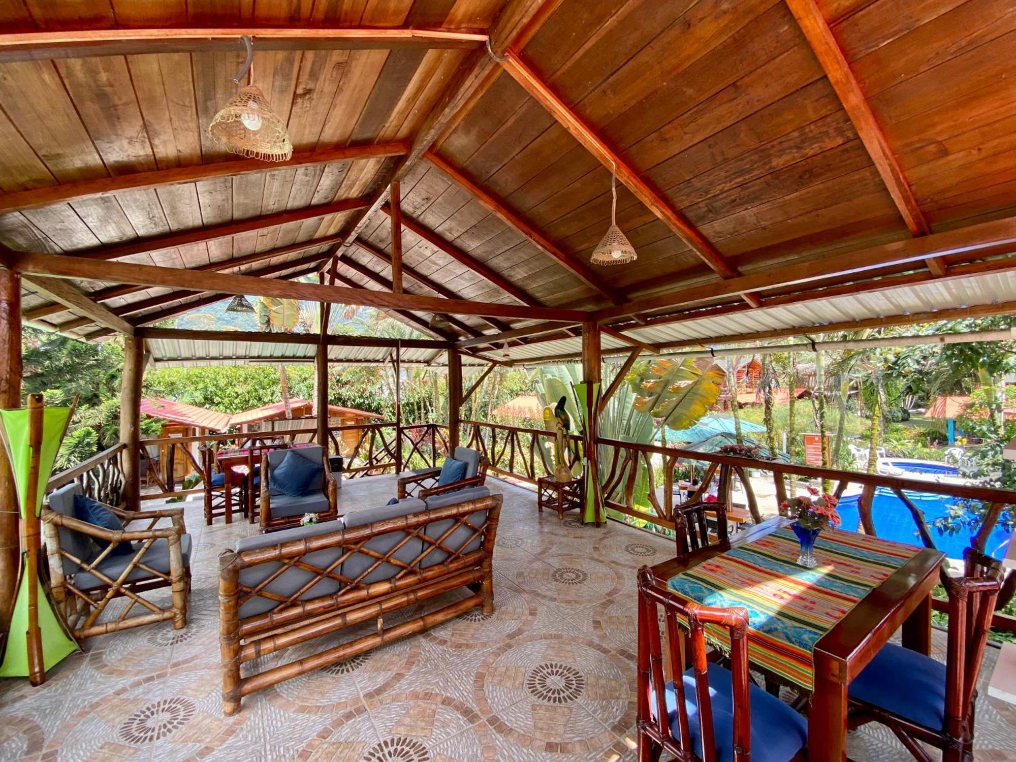 Hosteria Arasari Mindo Exterior photo